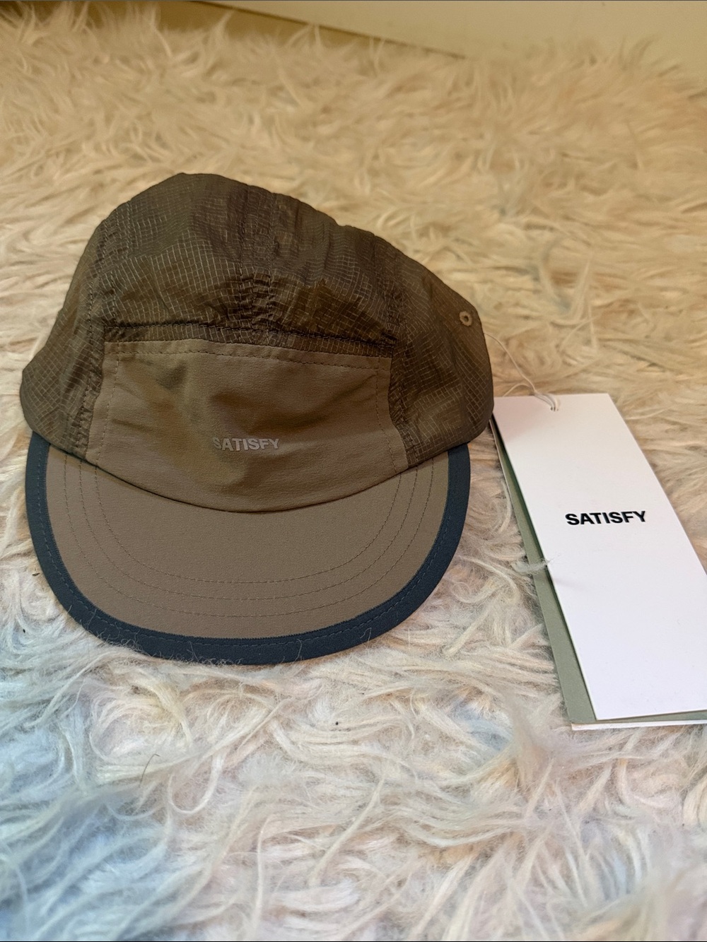 SATISFY Rippy Trail Cap